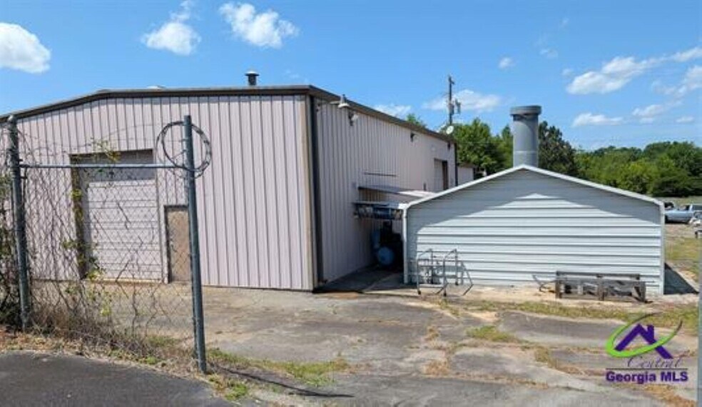 More Photos Of 614 N Davis Dr, Warner Robins Auto Repair For Sale