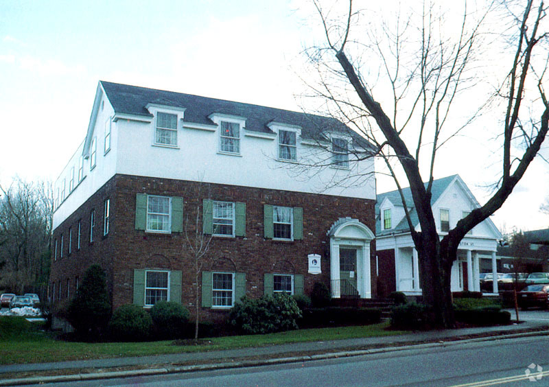 Primary Photo Of 42 Washington St, Wellesley Office For Lease