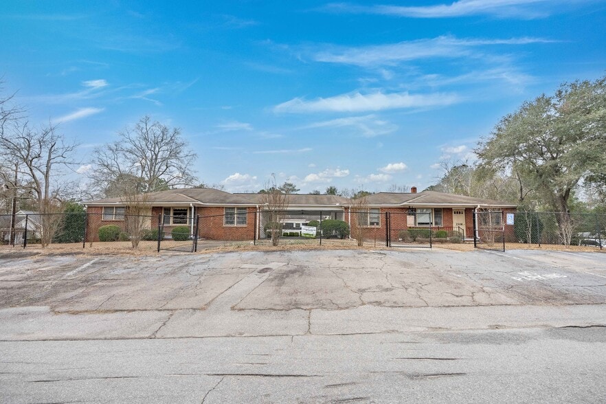 More Photos Of 2306 Forrest St, Cayce Assisted Living For Sale