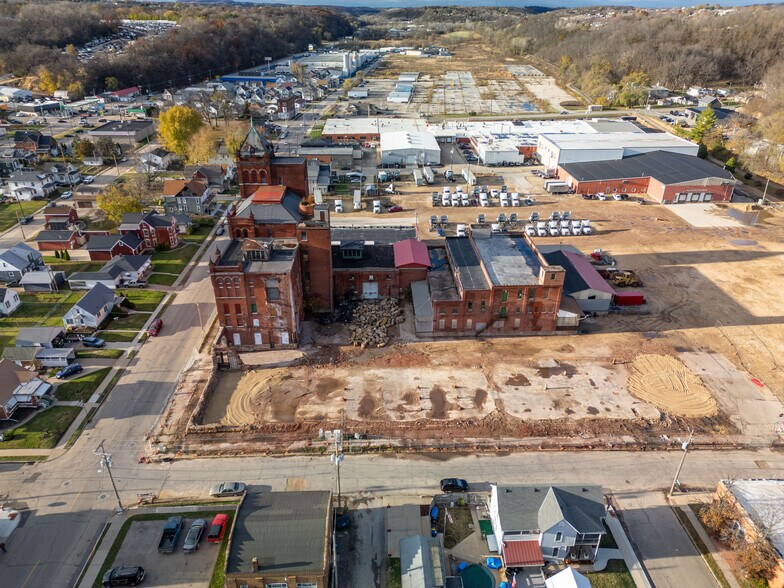 More Photos Of 3040 Jackson St, Dubuque Apartments For Sale