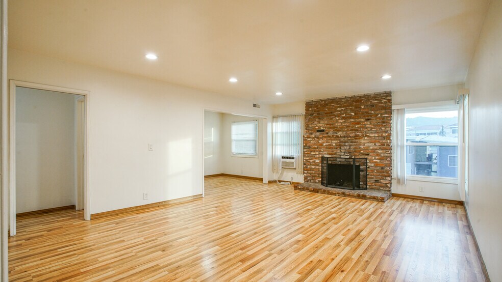 More Photos Of 1801-1809 Verdugo Loma Dr, Glendale Apartments For Sale