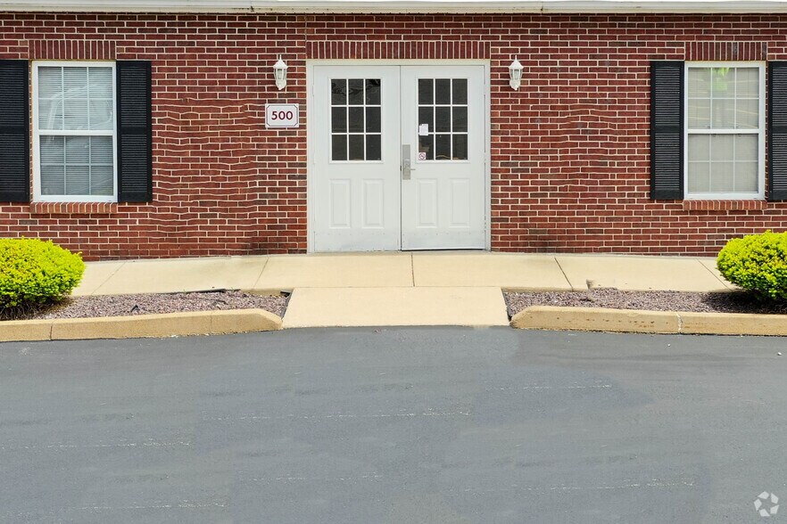 More Photos Of 500 Huber Park Ct, Weldon Spring Office For Lease