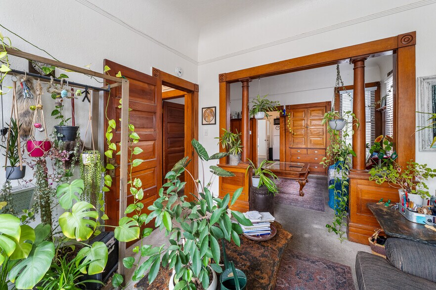 More Photos Of 204 Moran St, Reno Apartments For Sale