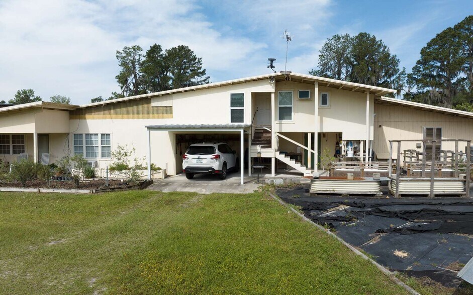 More Photos Of 11973 SE County Road 132, Jasper Office Residential For Sale
