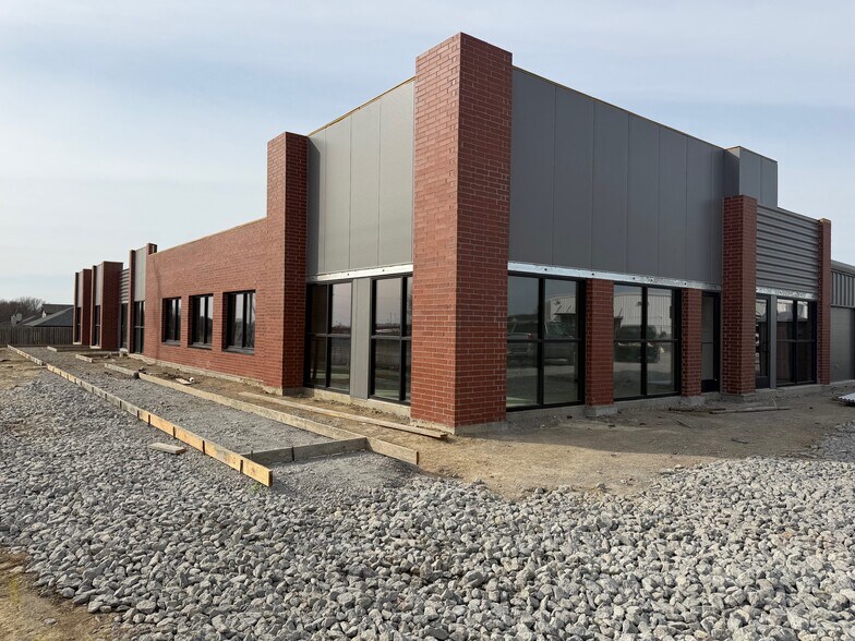 Primary Photo Of 11105 116th N St, Owasso Storefront Retail Office For Lease