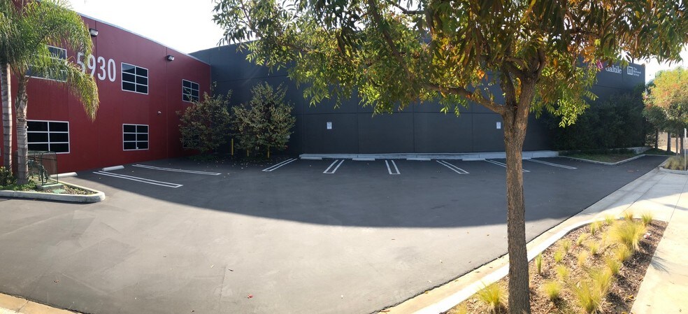 More Photos Of 5930 W Jefferson Blvd, Los Angeles Loft Creative Space For Lease