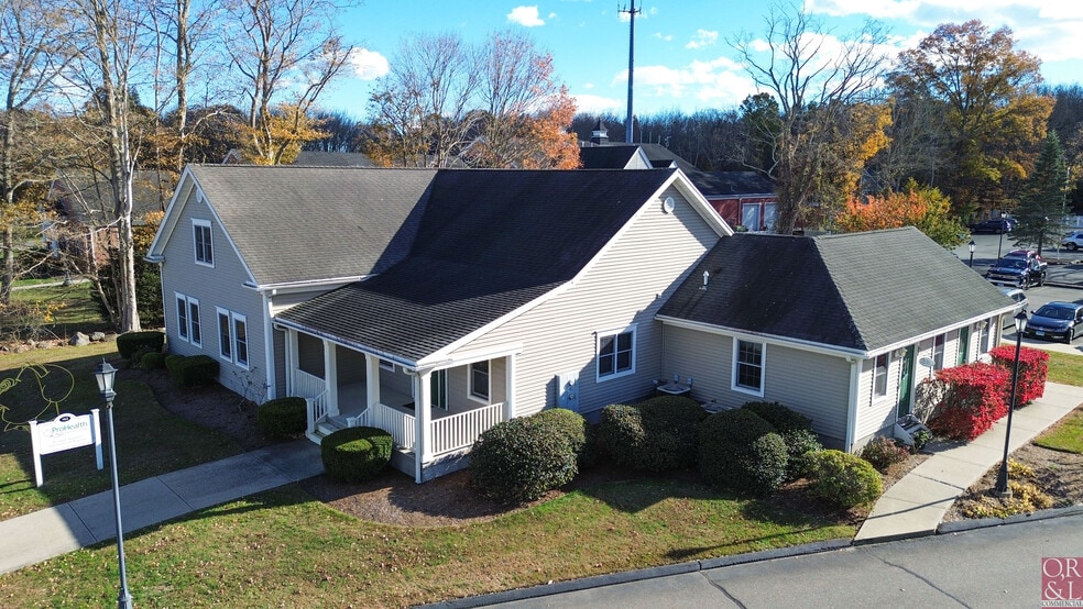 More Photos Of 162 E Main St, Clinton Medical For Sale