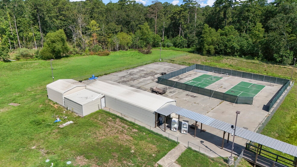 More Photos Of 13027 TX-105 E, Cut And Shoot Sports And Entertainment For Sale