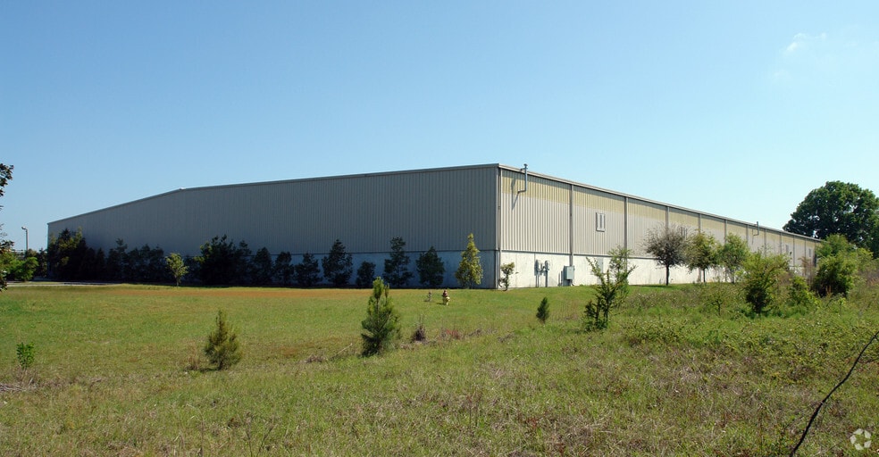 More Photos Of 217 Bourne Blvd, Savannah Warehouse For Lease