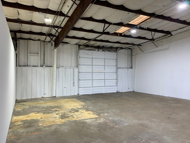 More Photos Of 15926 Cypress North Houston Rd, Cypress Industrial For Lease