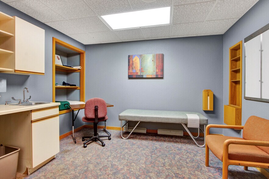 More Photos Of 3125 Main St, Stevens Point Office For Sale