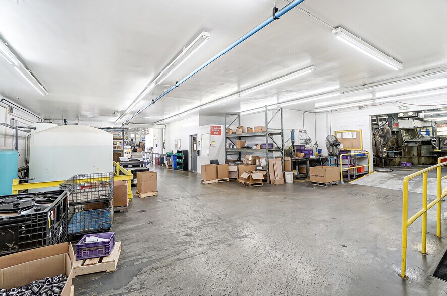 More Photos Of 5589 W National Rd, Springfield Warehouse For Sale