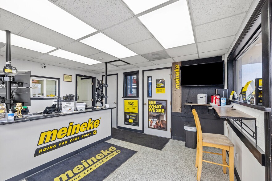 More Photos Of 1625 Dell Range Blvd, Cheyenne General Retail For Sale