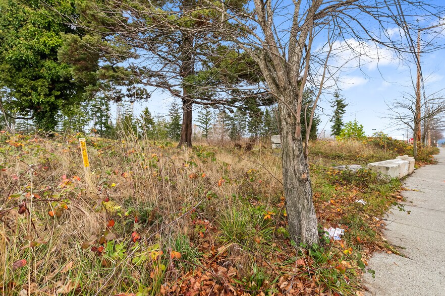 More Photos Of 1108 W Bakerview Rd, Bellingham Land For Lease