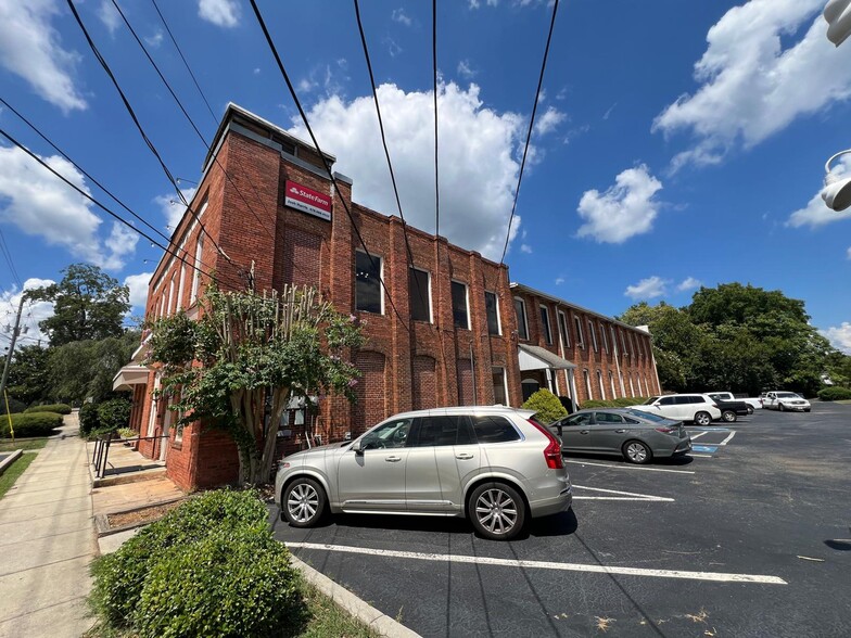 Primary Photo Of 315 W Solomon St, Griffin Office For Lease