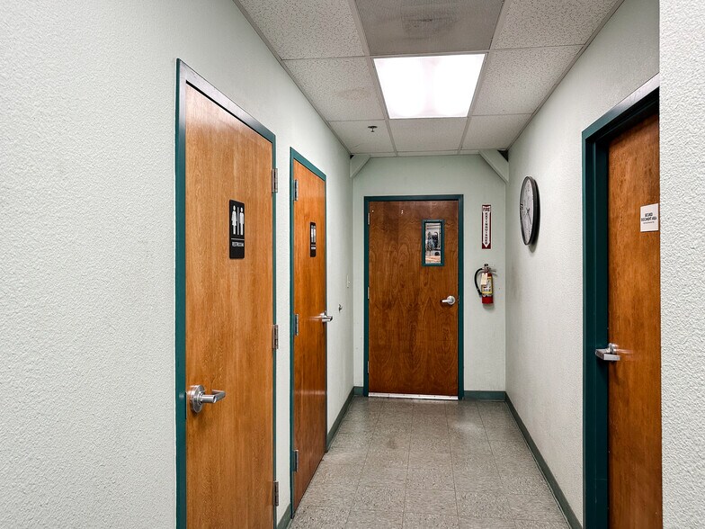 More Photos Of 1029-1039 Orlando Ave, Roseville General Retail For Sale