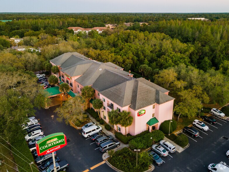 More Photos Of 13575 Cypress Glen Ln, Tampa Hotel For Sale