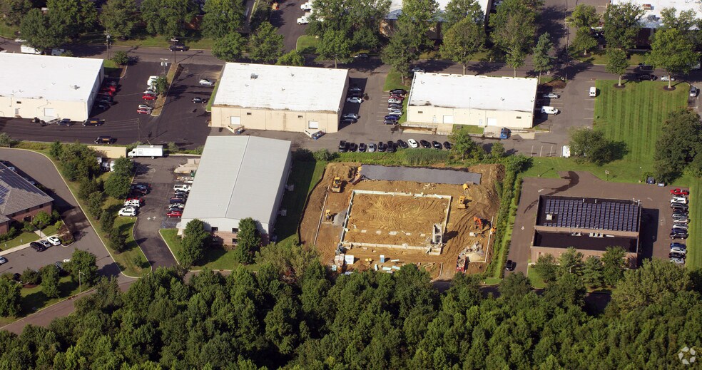 More Photos Of 110 N Gold Dr, Robbinsville Warehouse For Lease