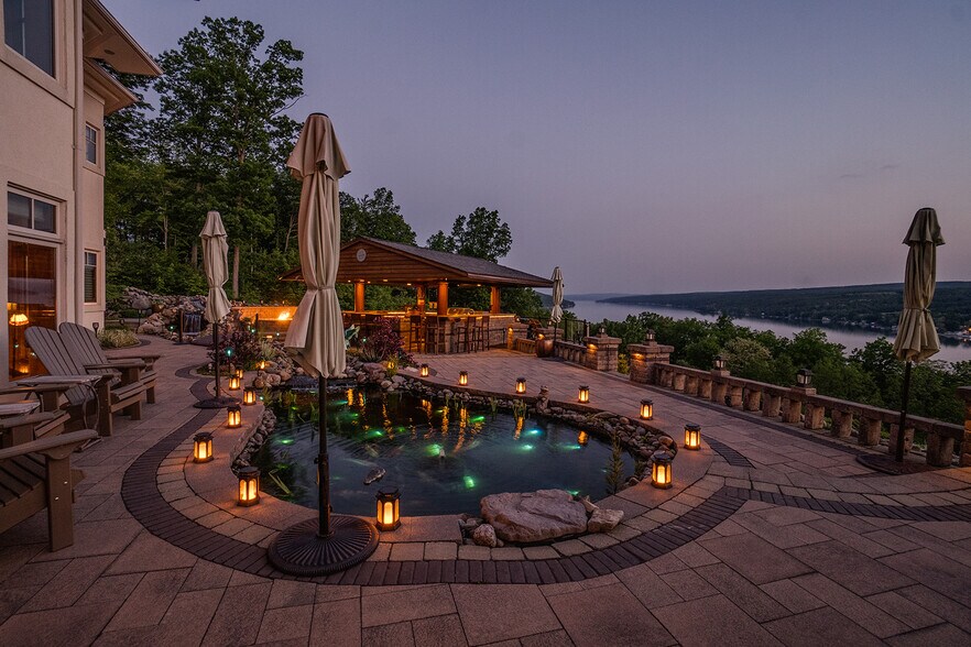 More Photos Of 3450 Esperanza Rd, Keuka Park Specialty For Sale