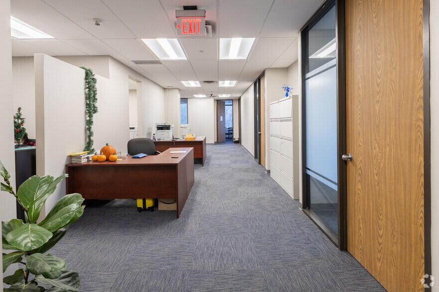 More Photos Of 570 Taxter Rd, Elmsford Loft Creative Space For Lease