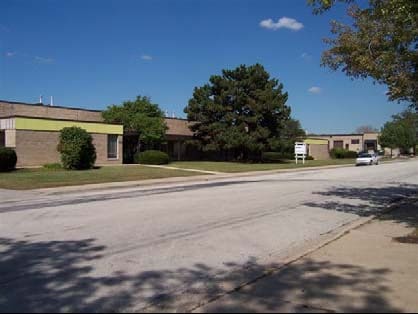 More Photos Of 2400-2420 Delta Ln, Elk Grove Village Warehouse For Lease