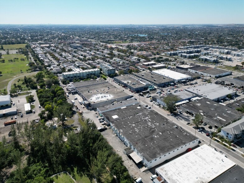 More Photos Of 7555-7575 W 2nd Ct, Hialeah Warehouse For Sale