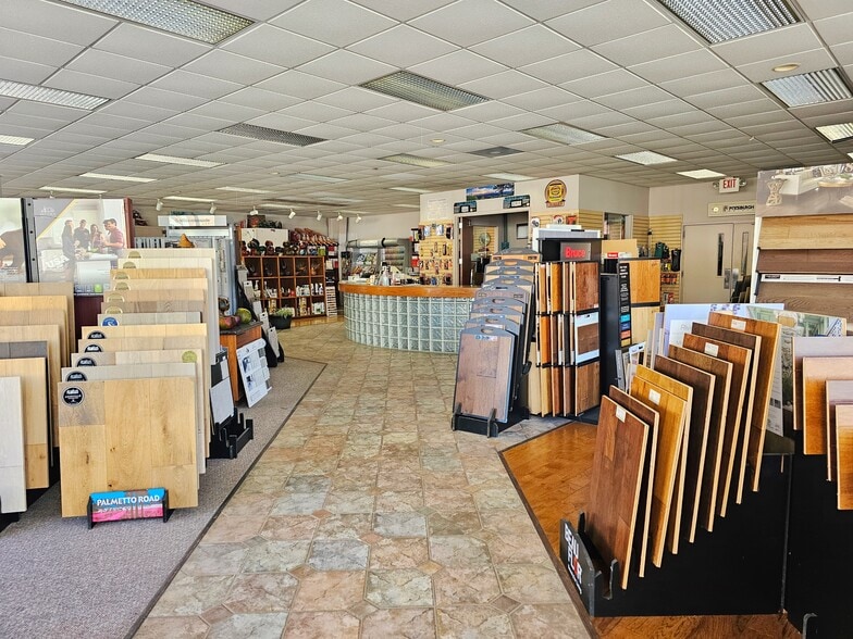 More Photos Of 629 Park NW ave, Norton Storefront For Sale