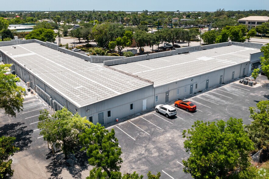 More Photos Of 4101-4143 Tamiami Trl E, Naples General Retail For Lease