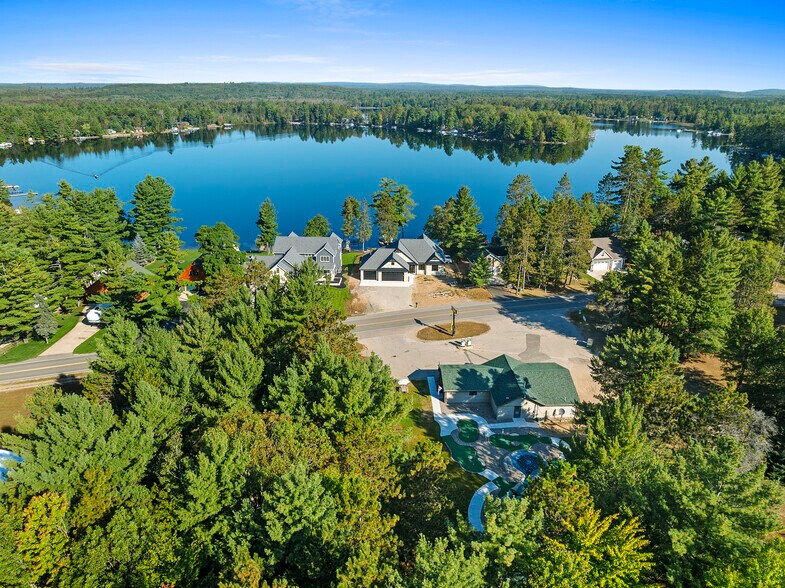 More Photos Of 15376 County Highway W, Crivitz Convenience Store For Sale