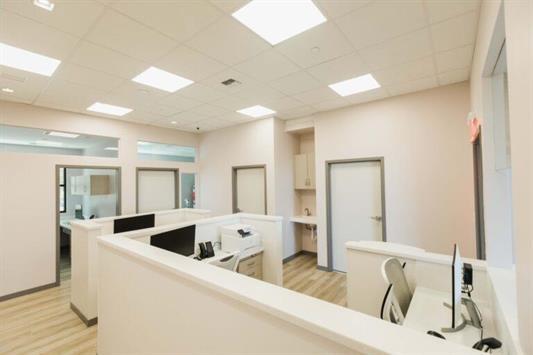 More Photos Of 40 Kupaoa St, Makawao Storefront Retail Office For Lease