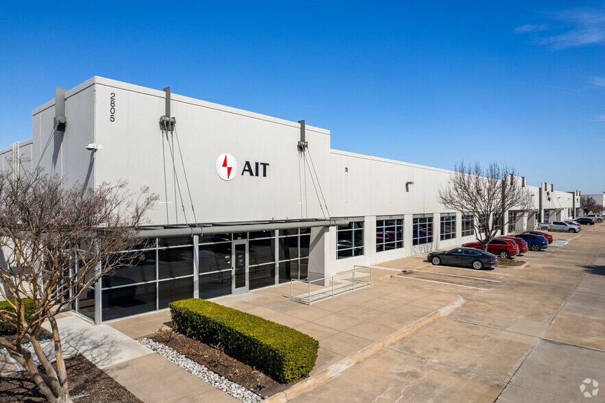 More Photos Of 2805 E Plano Pky, Plano Distribution For Lease