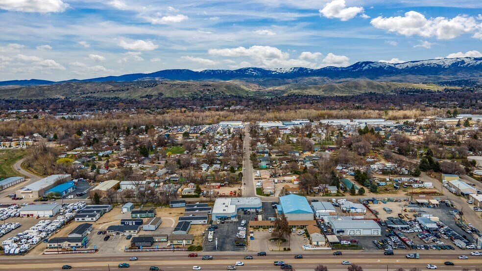 More Photos Of 4684-4688 W Chinden Blvd, Boise Freestanding For Lease