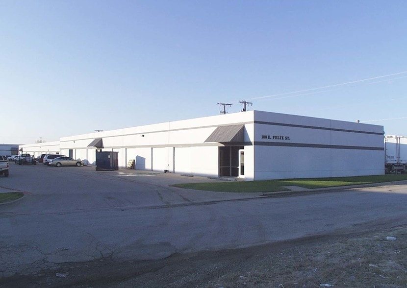 Primary Photo Of 100 E Felix St, Fort Worth Unknown For Lease