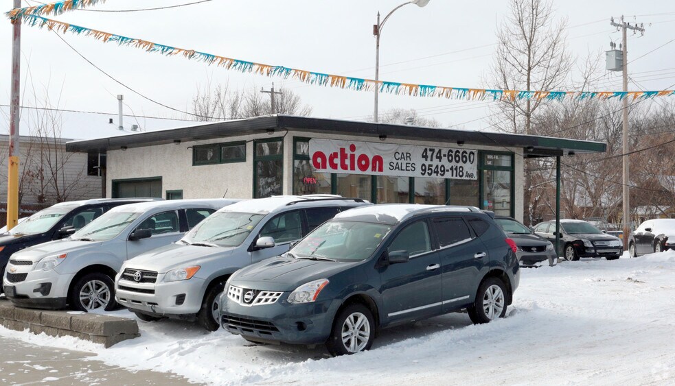 Primary Photo Of 9549 118th Ave NW, Edmonton Showroom For Lease