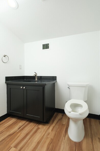 More Photos Of 750 William D Fitch Pky, College Station Medical For Sale