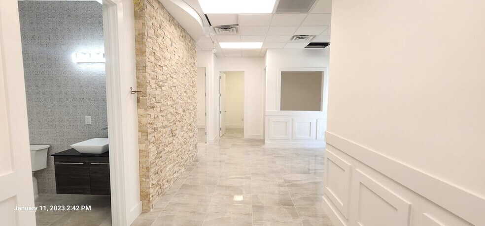 More Photos Of 540 NW University, Port Saint Lucie Office Residential For Sale