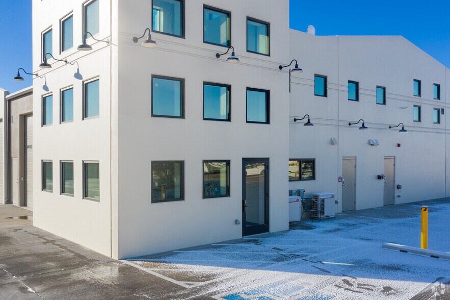 More Photos Of 1931 Liggett Rd, Castle Rock Self Storage For Sale