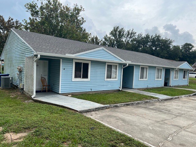 More Photos Of 209 Ridgecrest Loop, Minneola Multifamily For Sale