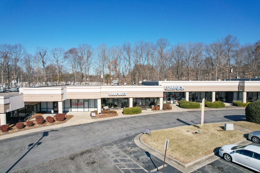 More Photos Of 3716-3728 Battleground Ave, Greensboro Unknown For Lease