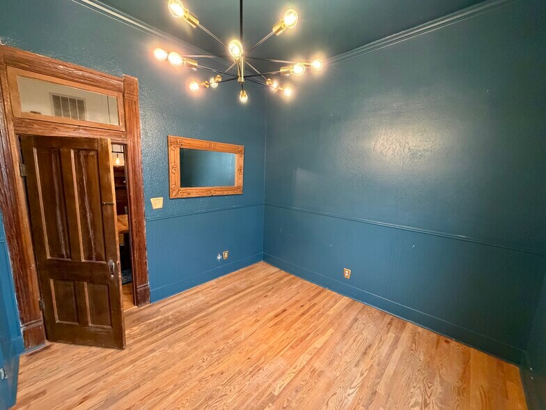 More Photos Of 203 Leland St, Austin Office For Lease