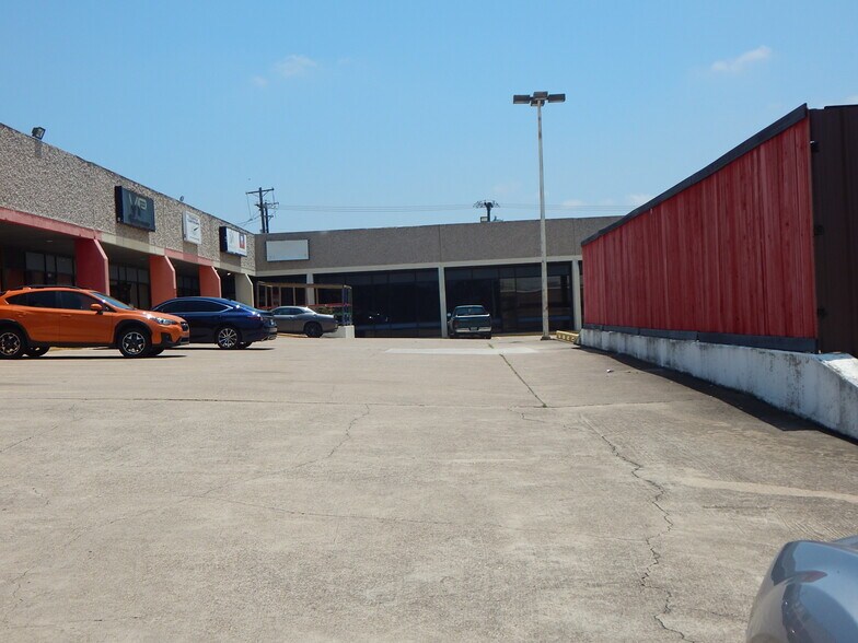 More Photos Of 205 W Rancier Ave, Killeen Storefront Retail Office For Sale