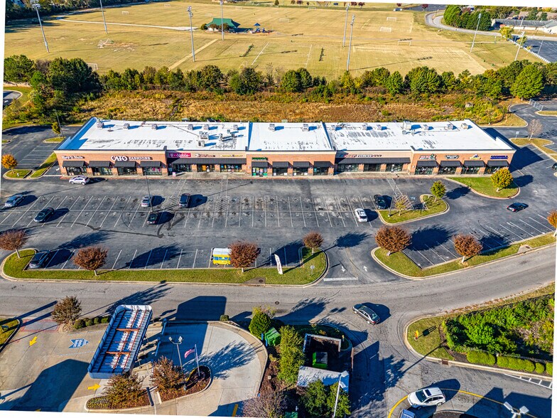 More Photos Of Tara Blvd, Lovejoy Unknown For Lease