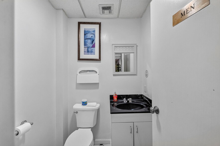 More Photos Of 89 Valley Rd, Montclair Medical For Sale