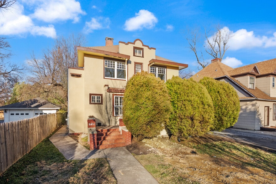 Primary Photo Of 4618 College Ave, College Park Multifamily For Sale