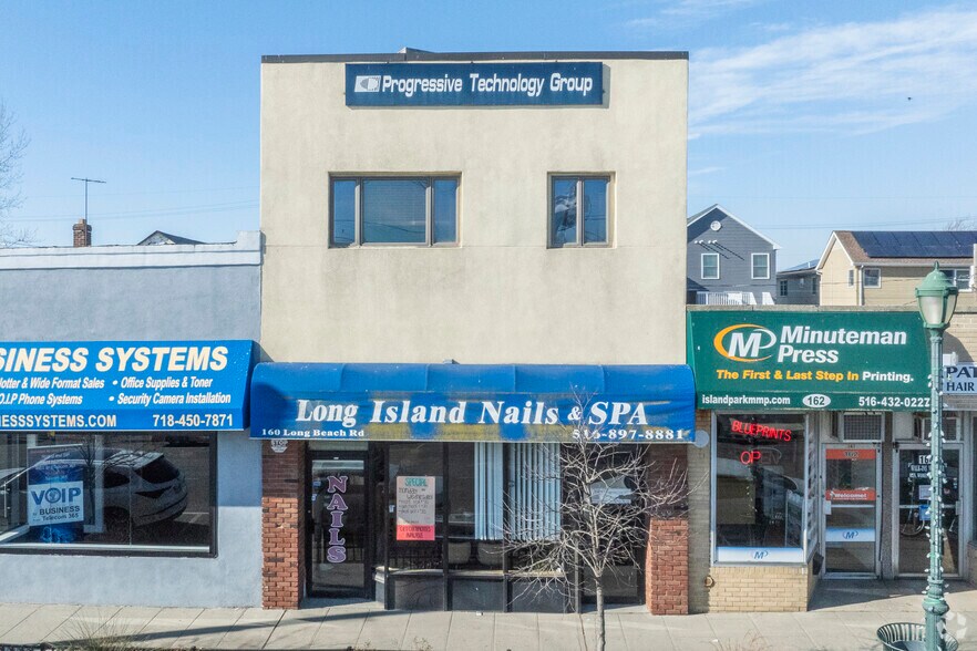More Photos Of 160 Long Beach Rd, Island Park Storefront Retail Office For Lease