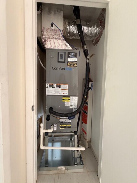 More Photos Of 16115-16155 SW 117th Ave, Miami Light Distribution For Sale