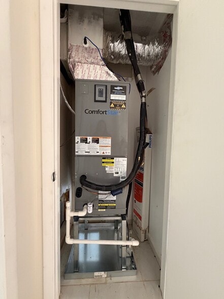 More Photos Of 16155-16155 SW 117th Ave, Miami Light Distribution For Sale