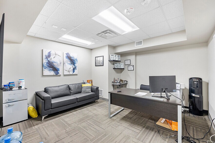 More Photos Of 5300 N Federal Hwy, Fort Lauderdale Office For Sale