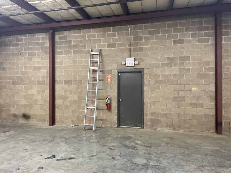 More Photos Of 494 Richardson Rd SE, Calhoun Industrial For Sale