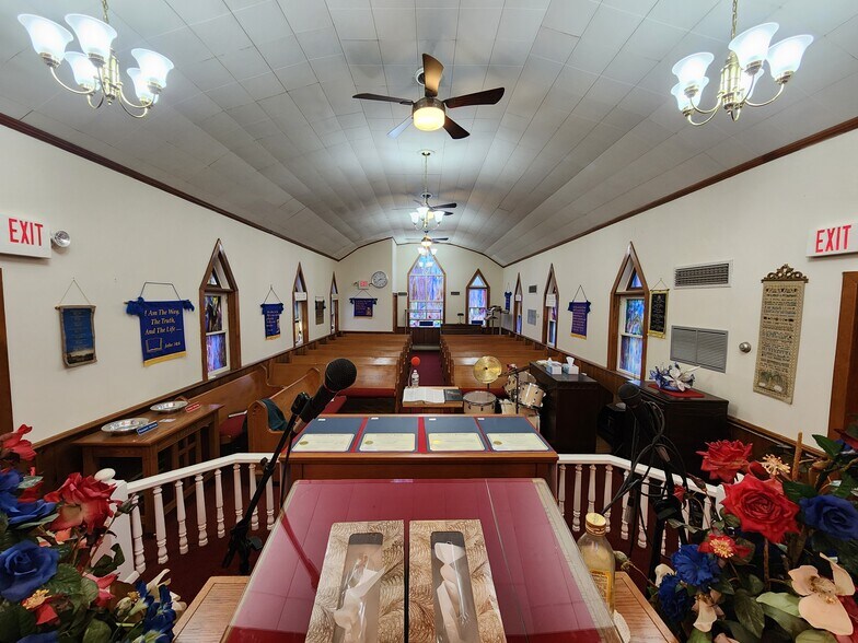 More Photos Of 19 Co 518 Rt, Montgomery Specialty For Sale